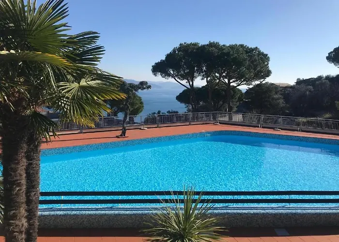 別荘 Il Poggetto - Sea View In With Pool