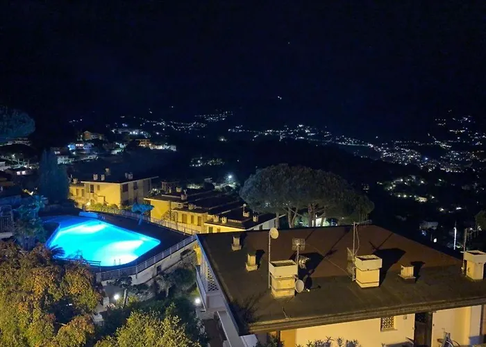 別荘 Il Poggetto - Sea View In With Pool